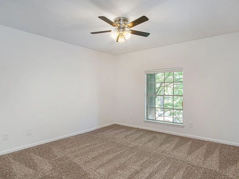 3267 Warringwood Dr — Photo 24