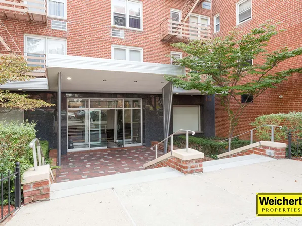 1717 East 18th Street image 1 of 11