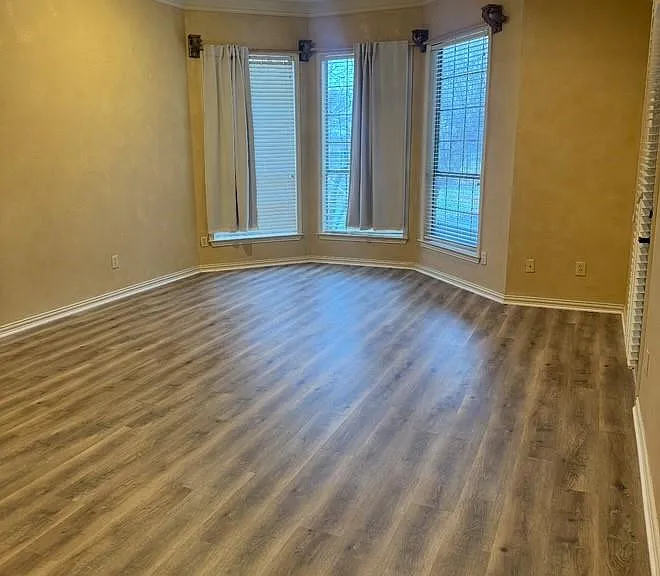 5739 FM 1461 — Photo 14