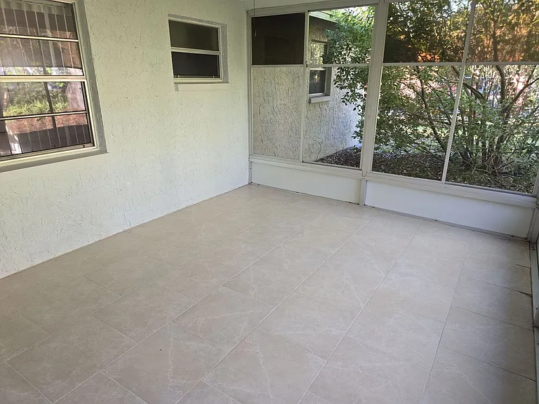 7251 McGinnes Ct — Photo 37