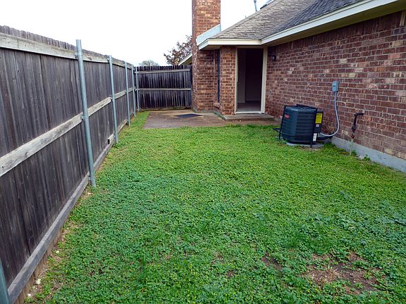2nd image of 434 Warbler Dr
