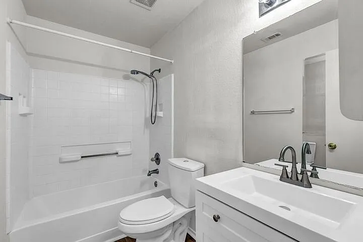 609 Golden Gate Dr — Photo 14