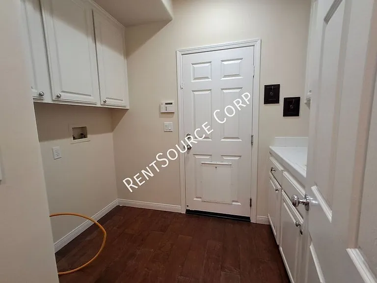 24310 Las Palmas St — Photo 13