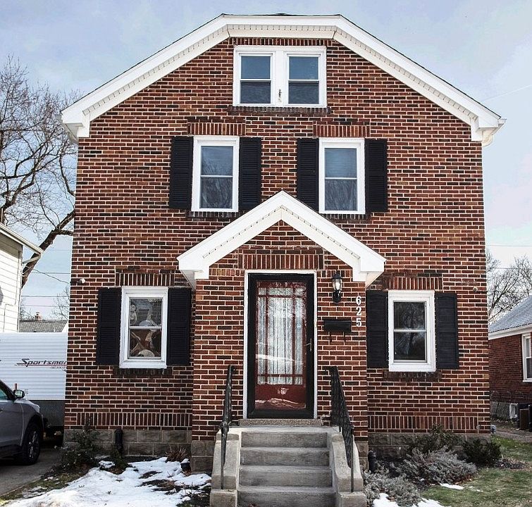 1st image of 625 Beverly Dr