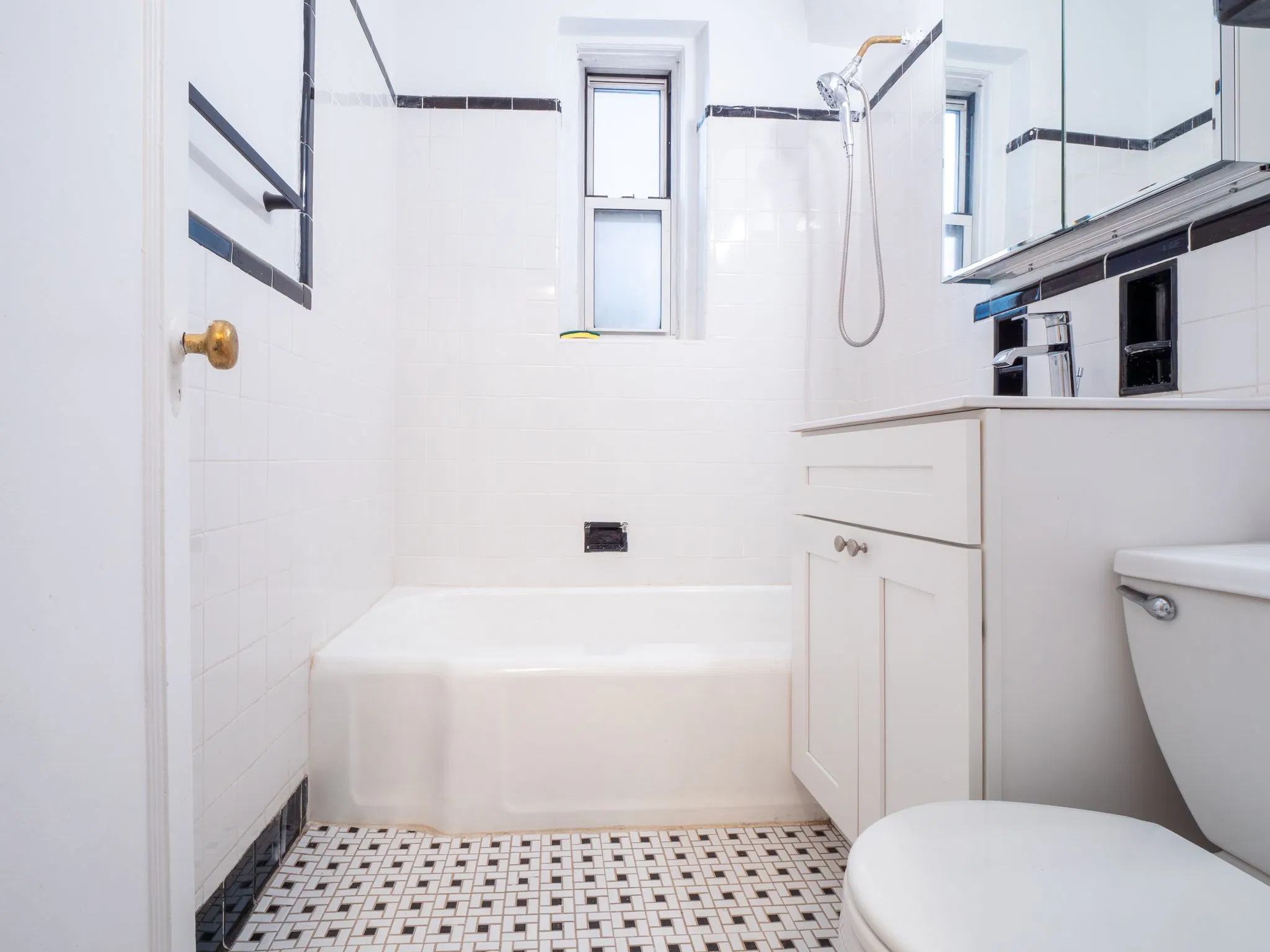 63-89 Saunders Street #2B in Rego Park, Queens | StreetEasy
