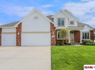 16002 Gertrude St, Omaha, NE 68136