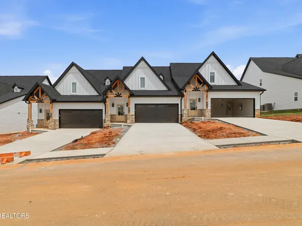 1814 Poplar Springs Pl, Maryville, TN 37803
