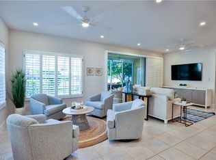 988 Egrets Run APT 101, Naples, FL 34108
