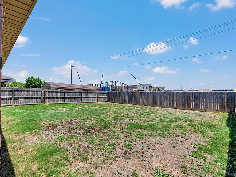 6113 Mile High Ln — Photo 40