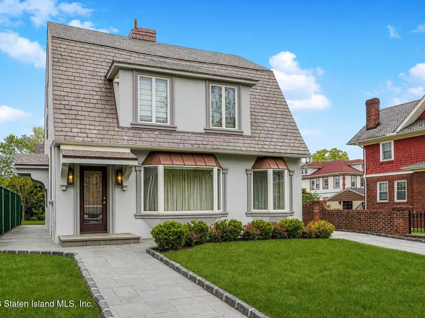 125 Garretson Ave, Staten Island, NY 10304