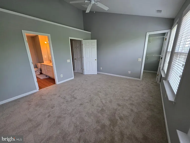 22486 Maison Carree Sq — Photo 2
