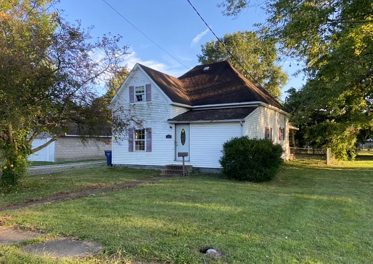 708 W Jones St — Photo 1