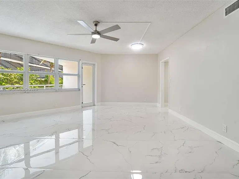 710 N Ocean Blvd #102 — Photo 3