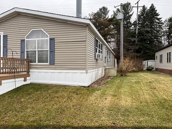 3rd image of 238 Shoreline Dr W