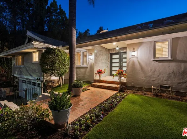 4371 Clear Valley Dr, Encino, CA 91436