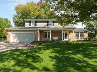 6801 Hickory Point Dr E, Portage, MI 49024