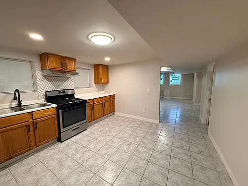 4708 W Altgeld St #BASEMENT Photo 1