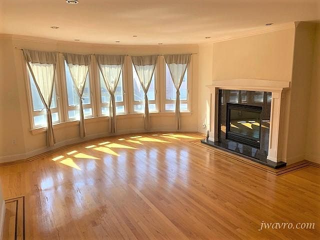 1st image of 578 24th Ave #2