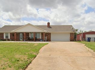 319 Church St, Hydro, OK 73048