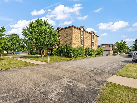 2nd image of 17510 71st Ct APT 2B