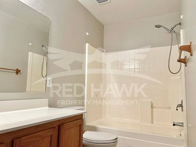 2701 E Bagdad Rd — Photo 18