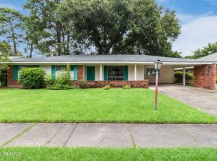 105 Ashwood Dr, Lafayette, LA 70503