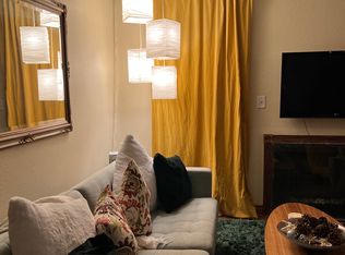 206 Fieldcrest St, Ann Arbor, MI 48103