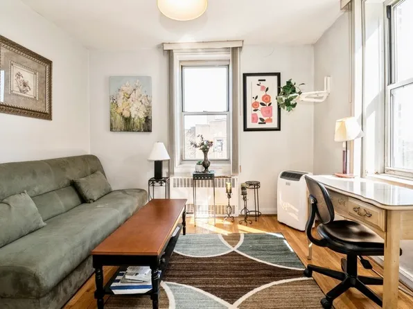 1916 Avenue K image 1 of 6