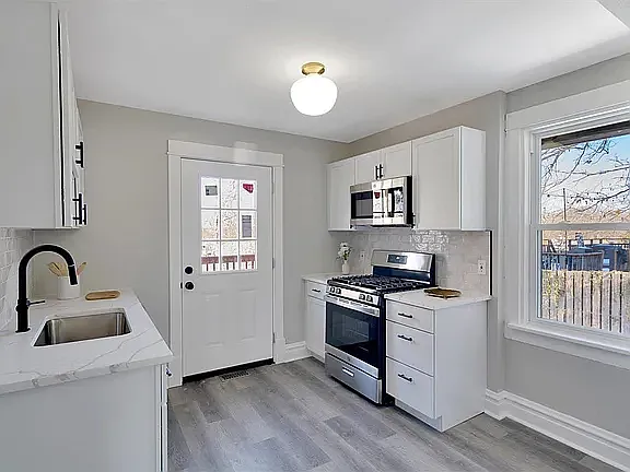 215 Monica Dr — Photo 16