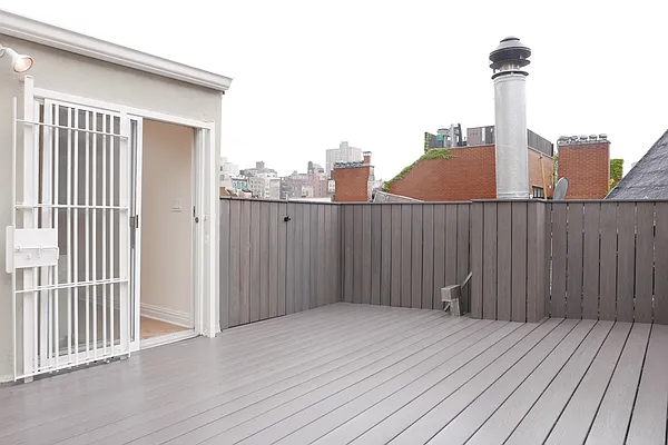 Rented by JK Dansar Corp | media 72