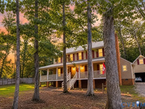 9007 Chatham Grove Ln, North Chesterfield, VA 23236