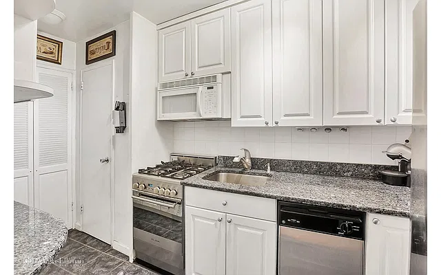 Sold by Douglas Elliman | media 4