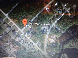 1101 Maple Rd, Southport, NC 28461