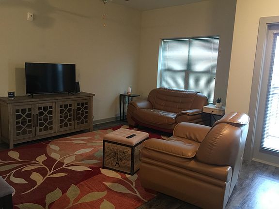 2nd image of 782 Riverfront Pkwy APT 206