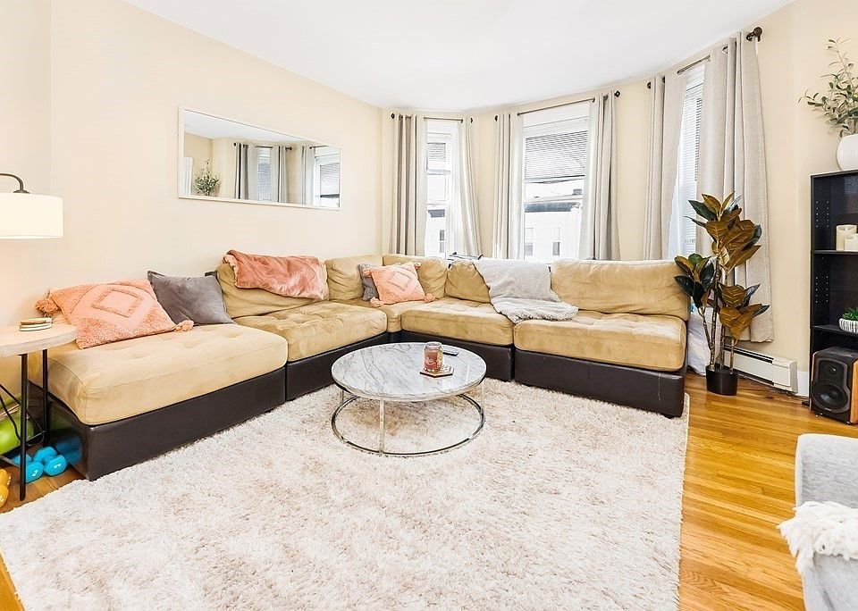 180 L St Boston, MA, 02127 - Apartments for Rent | Zillow