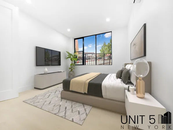 351 Melrose Street image 5 of 11