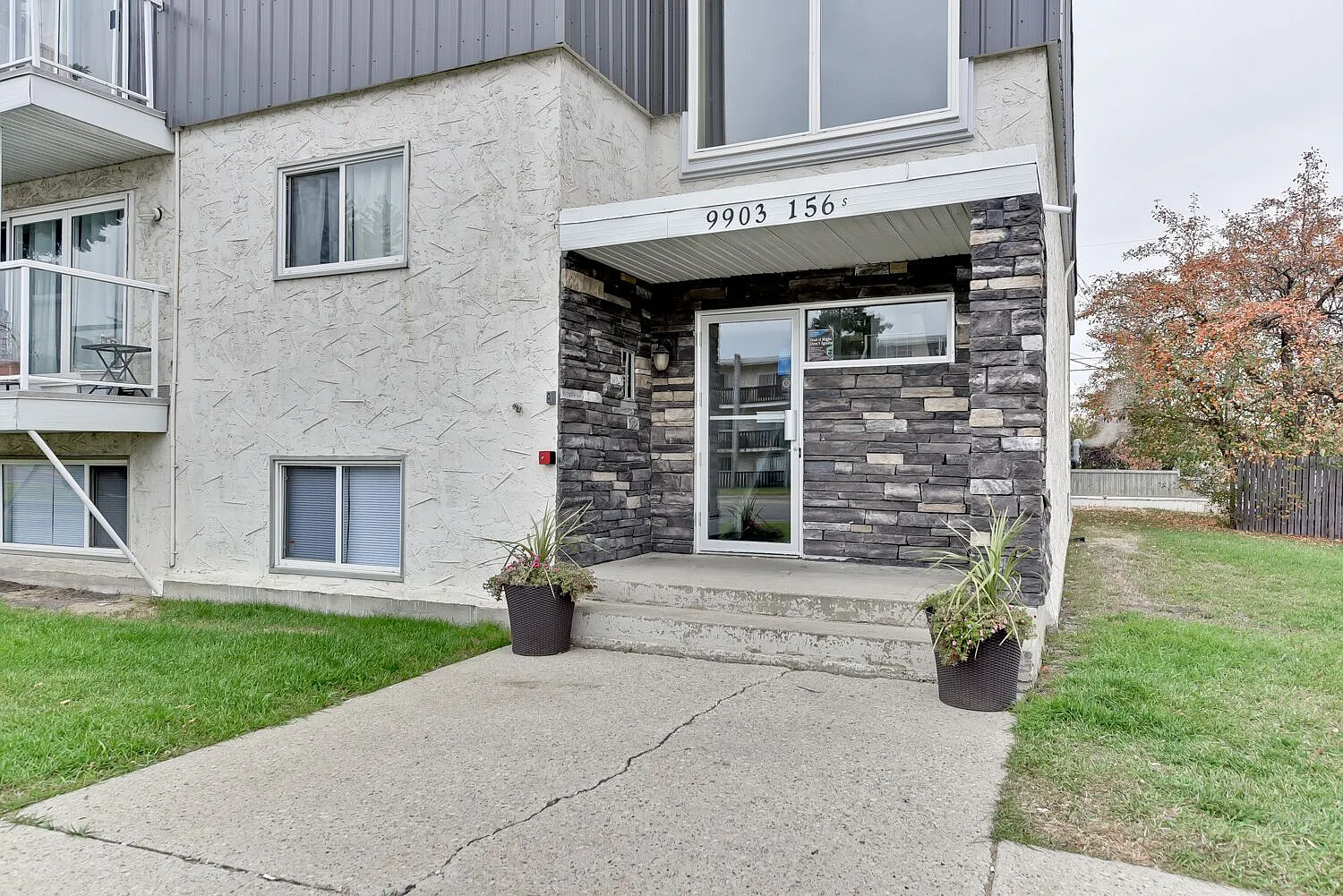 MacKenzie Apartments — Photo 3