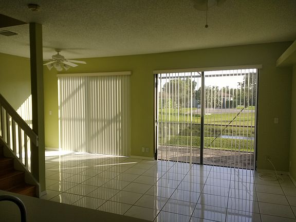 3rd image of 11512 Terra Bella Blvd