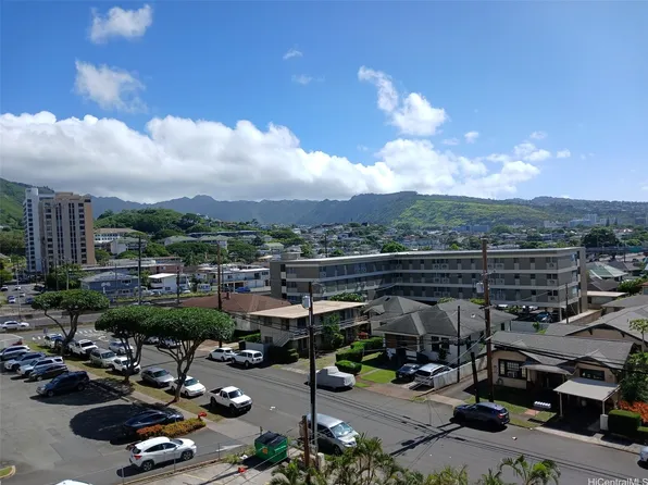 1226 Alexander St APT 607, Honolulu, HI 96826