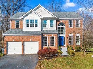 213 E Skyline Dr, Purcellville, VA 20132