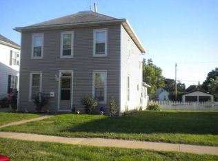 1922 Avenue F, Fort Madison, IA 52627