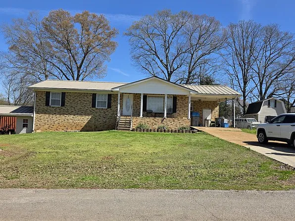 166 Montclair Dr, Killen, AL 35645