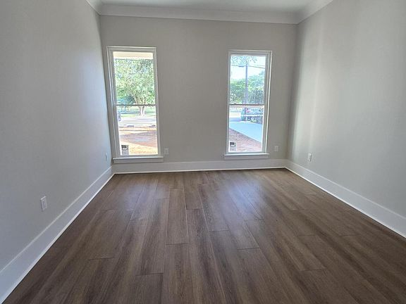 3rd image of 1409 2nd St