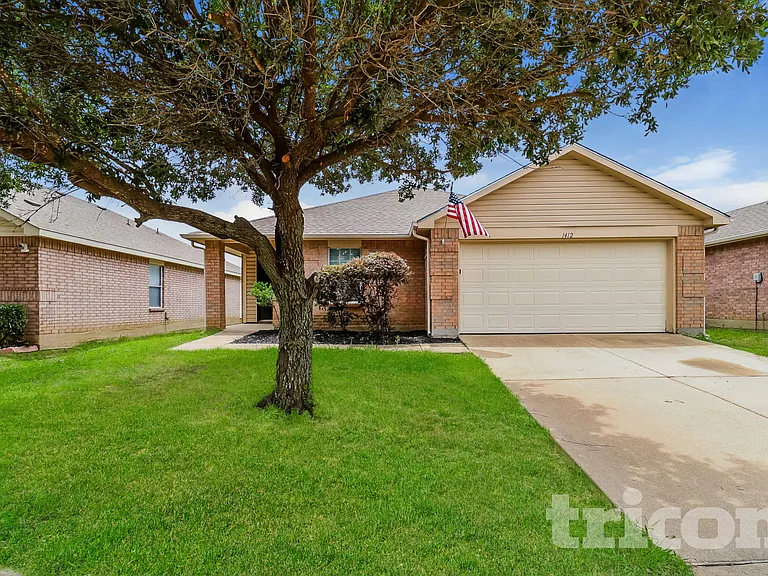 1412 Royal Meadows Trl — Photo 2