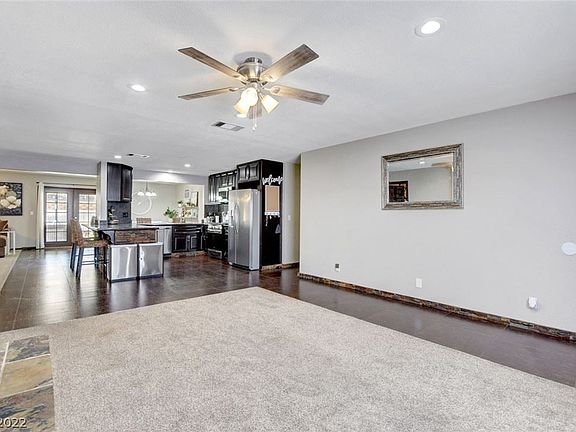 5th image of 424 Scenic Dr