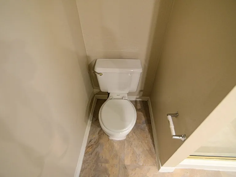 11815 Sunrise Dr — Photo 9