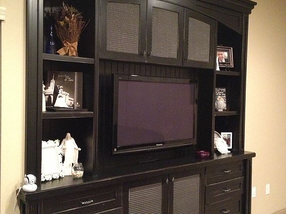 Entertainment Center Stays