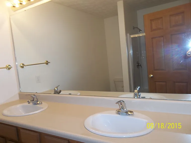 109 Brookside Dr — Photo 37