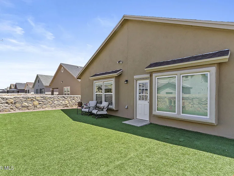 1133 Indigo Sky St — Photo 37