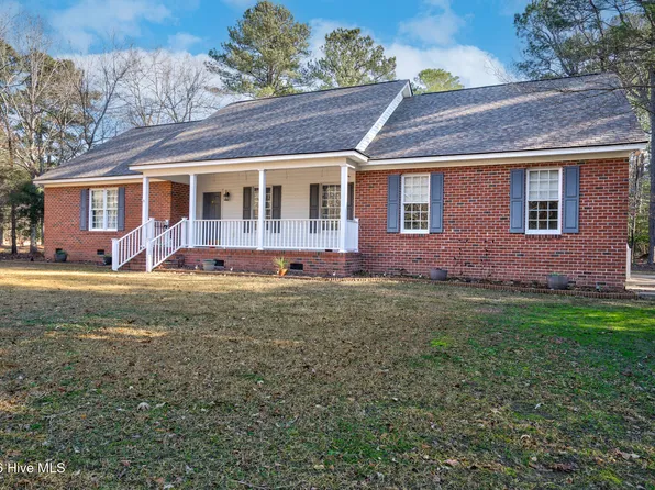 31 Wright Drive, Elm City, NC 27822